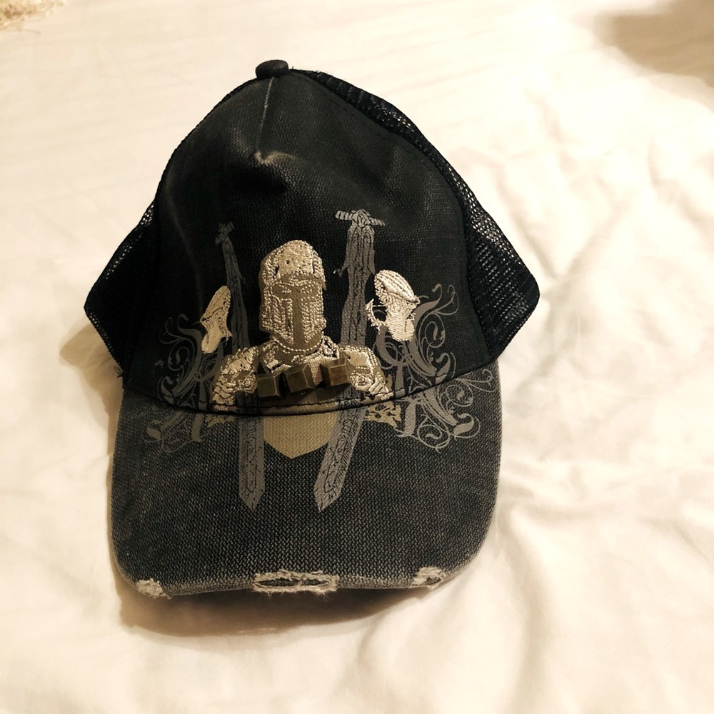 Roar cap vintage